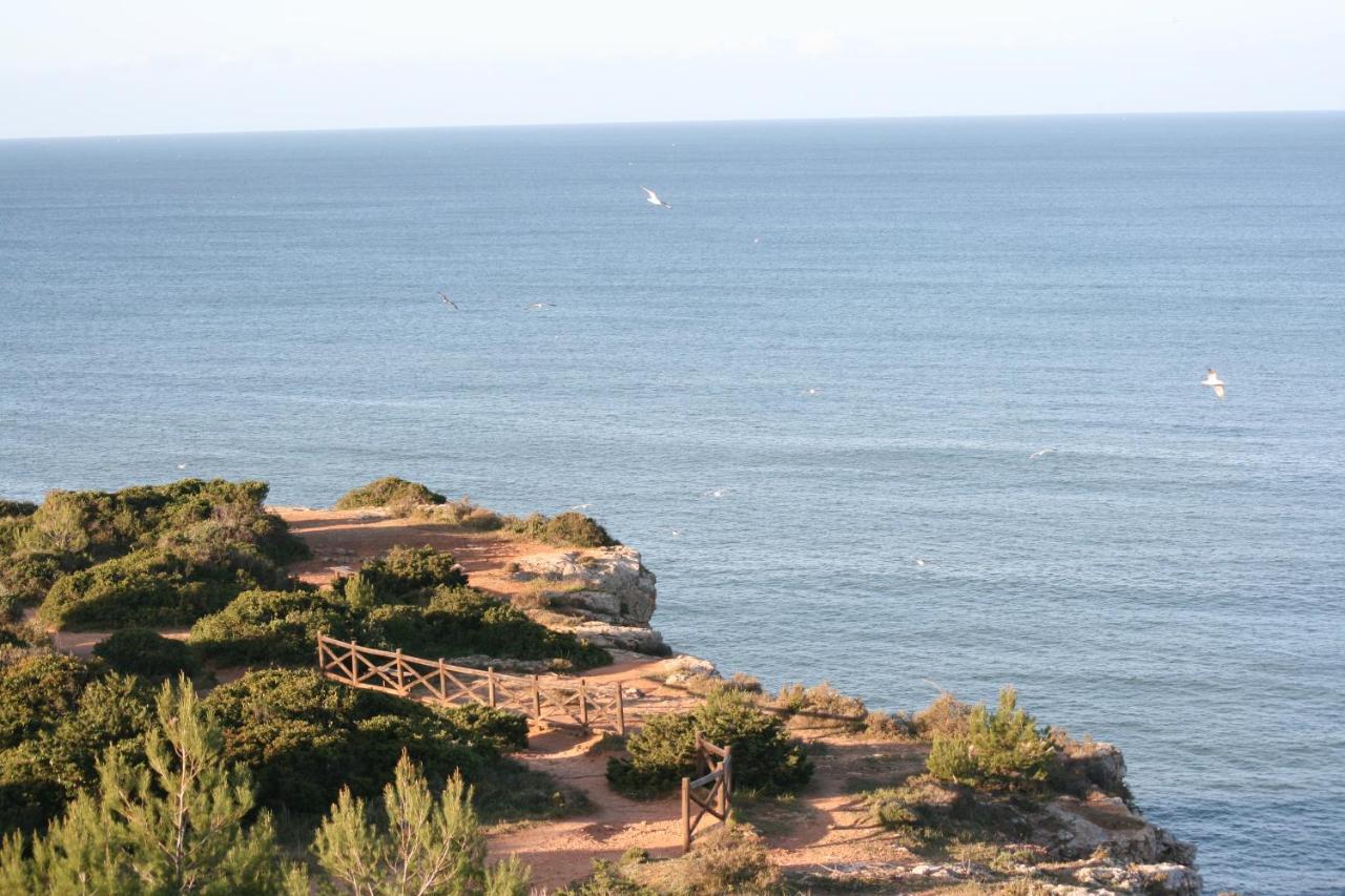 Апартаменты Carvoeiro Sol Seafront Экстерьер фото